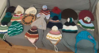 Artículos lana hechos a mano ganchillo.