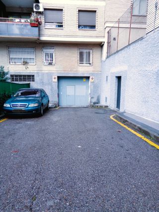 Consigue Garaje Amplio seguro y tranquilo Alcorcón