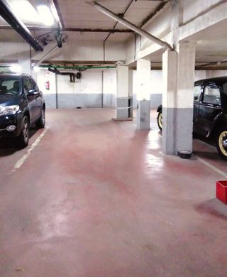 Consigue Garaje Amplio seguro y tranquilo Alcorcón