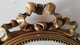 Marco Ovalado Antiguo Resina Dorado