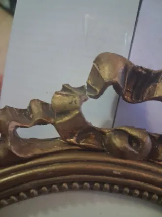 Marco Ovalado Antiguo Resina Dorado