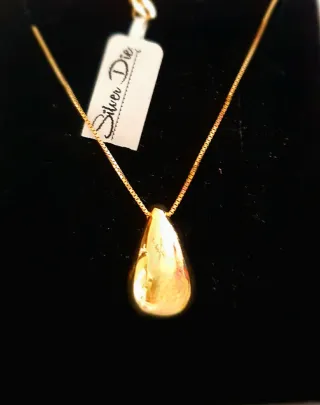 Colgante Silver Diez diseño de gota baño Oro 18k