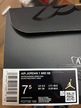 Jordan 1 Mid Oxidized Green