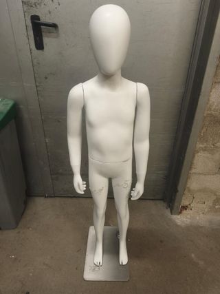 Maniquí infantil blanco