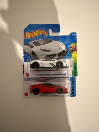 Hot Wheels Ferrari SF90 Stradale + Lamborghini