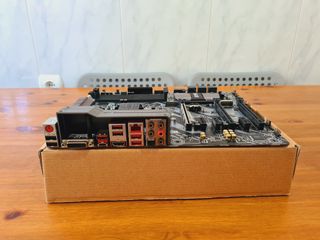 Placa Base MSI Z270 TOMAHAWK OPT BOOST