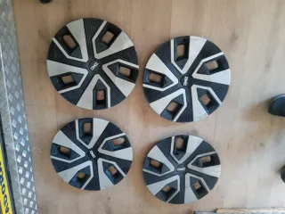 4 Tapacubos Dacia Sandero R16