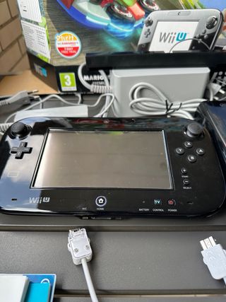 Nintendo Wii U Mario Kart 8 Premium Pack