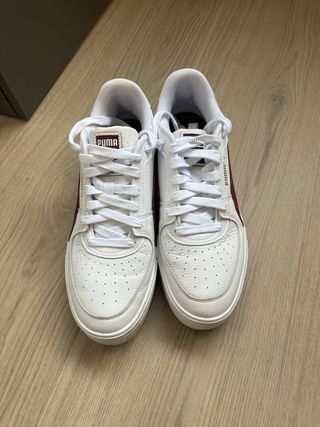 Zapatillas Puma blanco y granate Talla 46