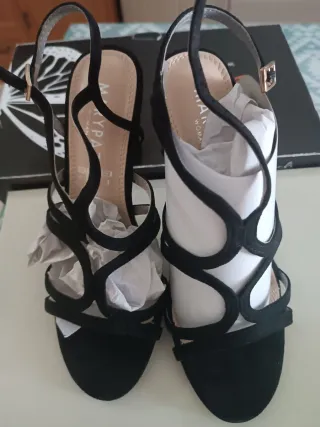 Zapatos de tacón Marypaz negros