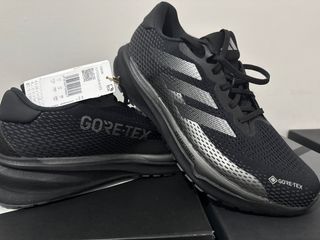Zapatillas Adidas Gore-Tex TALLA 46