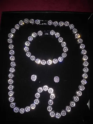 Conjunto de joyería brillante para mujer