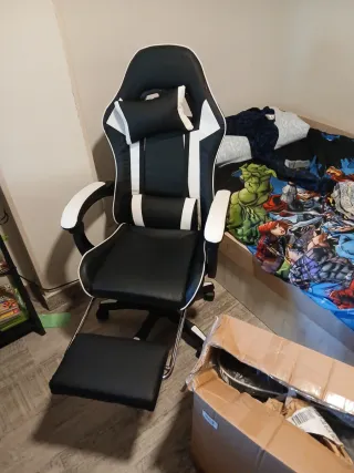 Silla Gaming Reclinable con Reposapiés, s