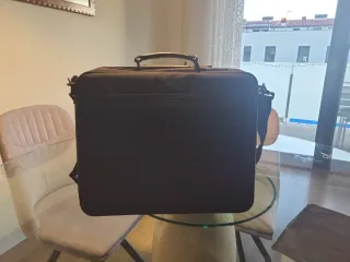 Funda portátil Targus negra