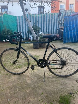 Bicicleta de carretera antigua