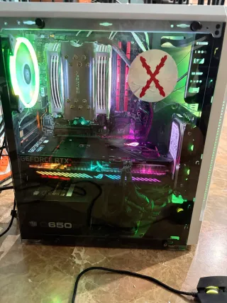 Torre Gaming Cooler Master