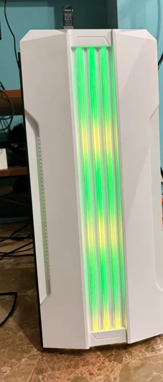 Torre Gaming Cooler Master