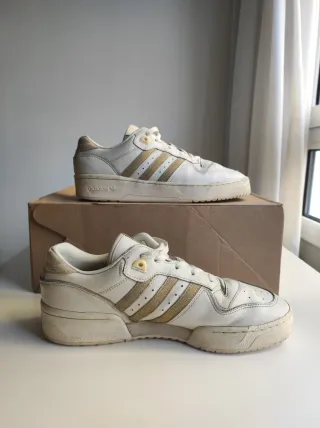 Zapatillas Adidas Rivalry Low blanco amarillo