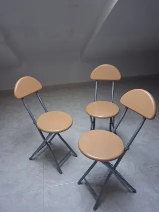 Juego de 3 taburetes plegables cocina