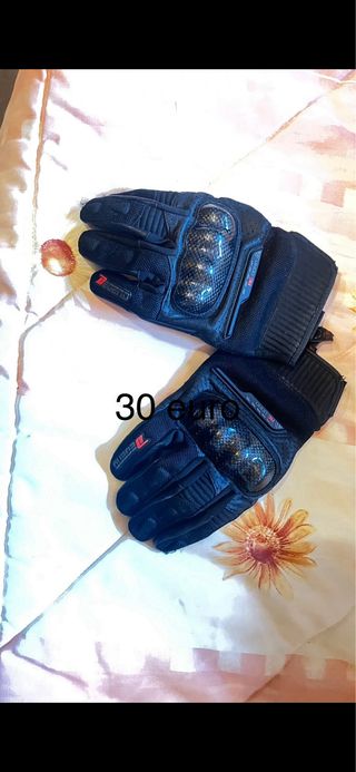 Chaqueta moto negra y gris 50€