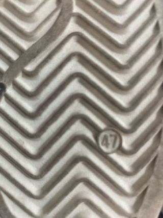 Zapatillas deportivas beige y marrón