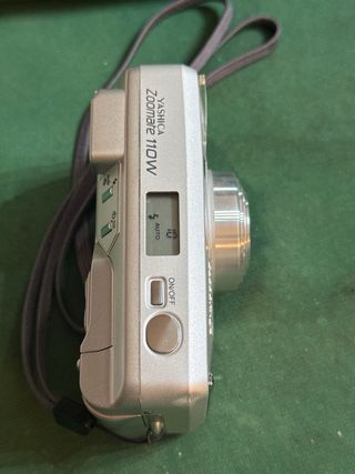 Kyocera Yashica Zoomate 110W fotocamera analogica