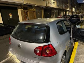 Volkswagen Golf 2004