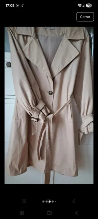 Gabardina beige con cinturón