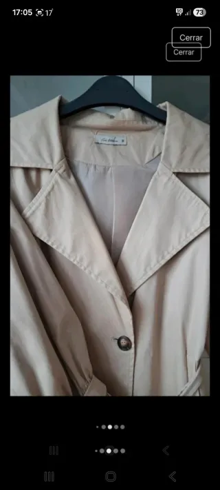 Gabardina beige con cinturón