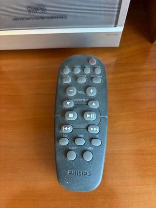Microcadena Philips MCM190 con altavoces y mando