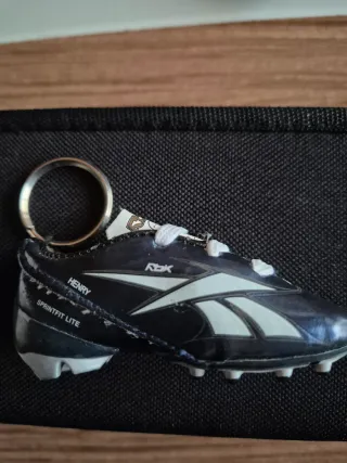 Llaveros de zapatillas de fútbol