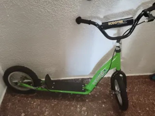 Patín Scooter Verde a partir de 6 años