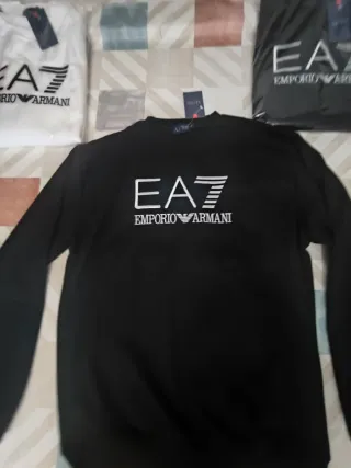 Sudadera EA Emporio Armani Negra