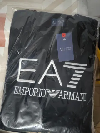 Sudadera EA Emporio Armani Negra