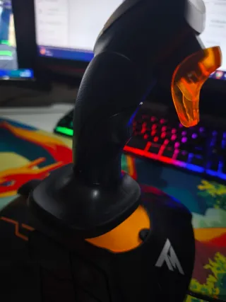 Mando Thrustmaster para simuladores