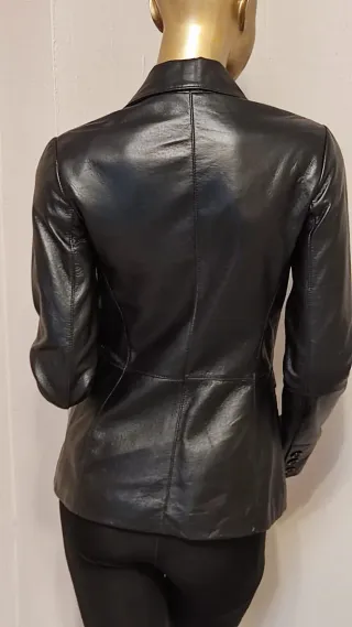 Americana Piel Negra Blanco Talla XS