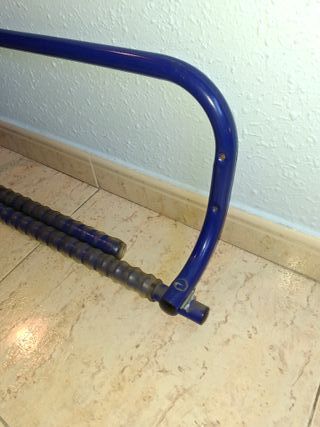 Soporte pared bicicleta azul