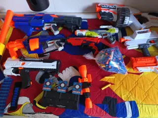 Pistole Nerf con accessori