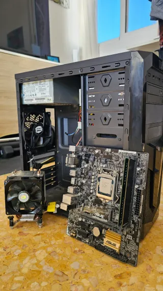 Bundle i7-7700K, ASUS H110M, 32 DDR4.