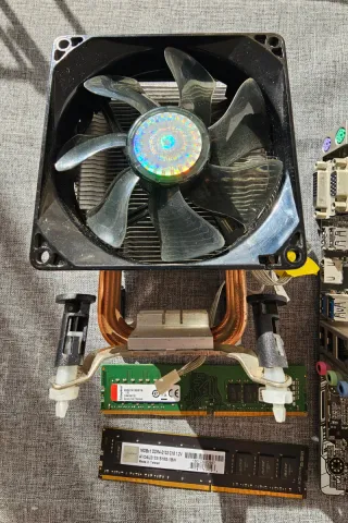 Bundle i7-7700K, ASUS H110M, 32 DDR4.