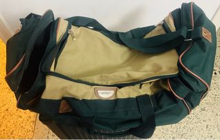 Maleta deportiva Rooklle verde y beige