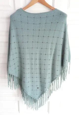 Poncho de punto Nuevo.