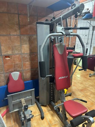 Máquina de musculación BH Fitness