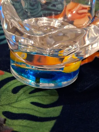 Figura decorativa de patitos en agua