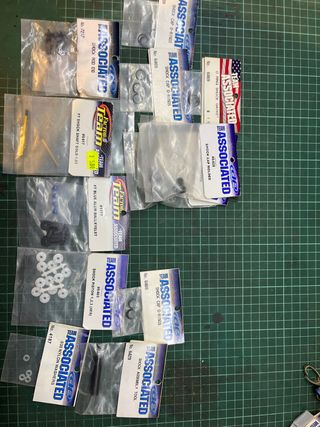 Team Associated RC Car Parts Lot recambios suspesu