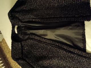 Chaqueta crop fiesta negra y dorada