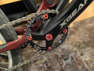 Bicicleta 26" doble suspensión negra y granate