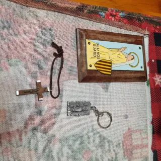 Lote religioso antiguo: Placa Déu Vos Guard