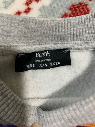 Sudadera Bershka Wanted corta gris