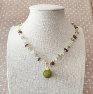 Collana agata verde, granato, peridoto